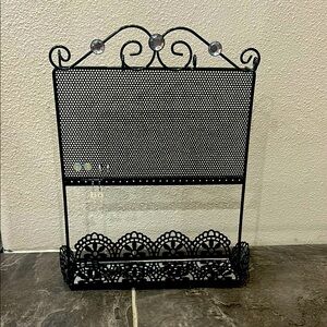 Elegant Black Metal Jewelry Organizer